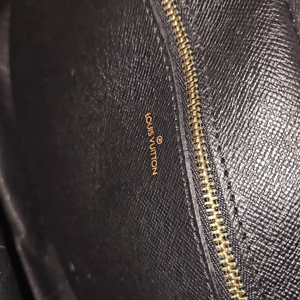 Louis Vuitton Black Epi Jeune Fille Crossbody - Picture 14 of 15